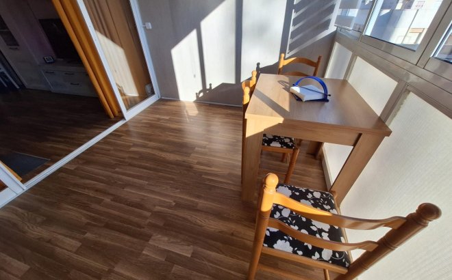 Herverkoop - Appartement -
Torrevieja - Centro