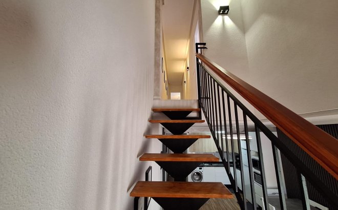 Herverkoop - Appartement -
Torrevieja - Centro