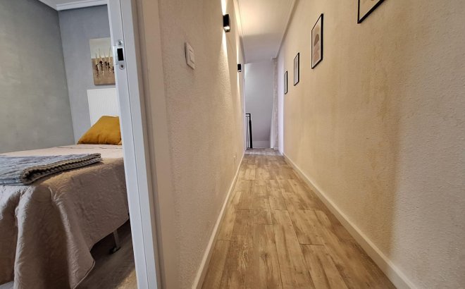 Herverkoop - Appartement -
Torrevieja - Centro
