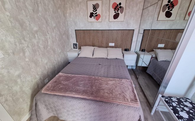 Herverkoop - Appartement -
Torrevieja - Centro