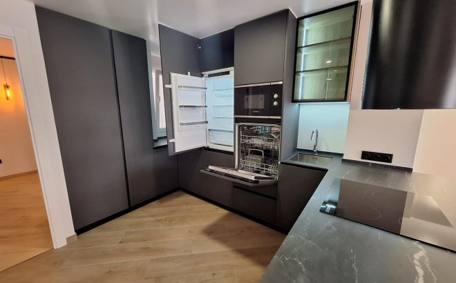 Resale - Apartment -
Torrevieja - Playa de los Locos