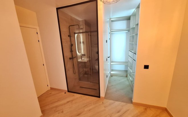 Resale - Apartment -
Torrevieja - Playa de los Locos
