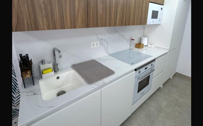 Revente - Appartement -
Torrevieja - Playa del Cura