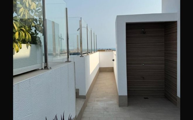 Revente - Appartement -
Torrevieja - Playa del Cura