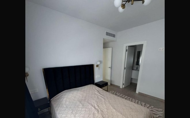 Revente - Appartement -
Torrevieja - Playa del Cura