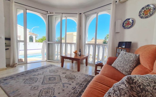 Resale - Villa -
Orihuela Costa - Costa Blanca