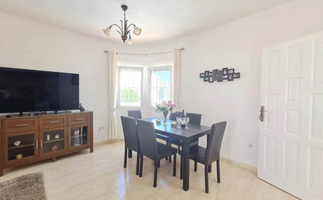 Resale - Villa -
Orihuela Costa - Costa Blanca