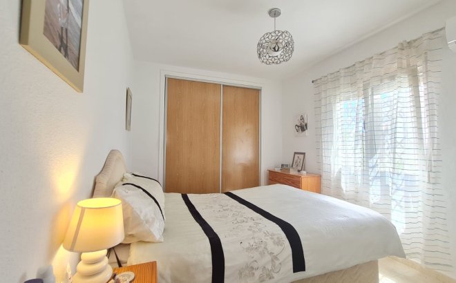 Resale - Villa -
Orihuela Costa - Costa Blanca
