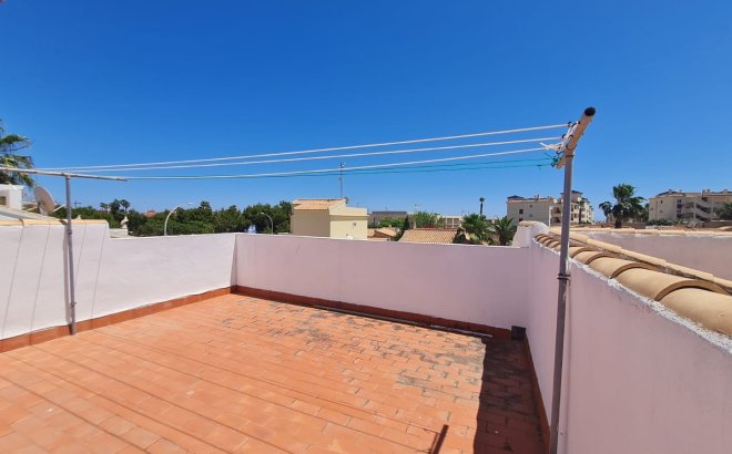 Resale - Villa -
Orihuela Costa - Costa Blanca