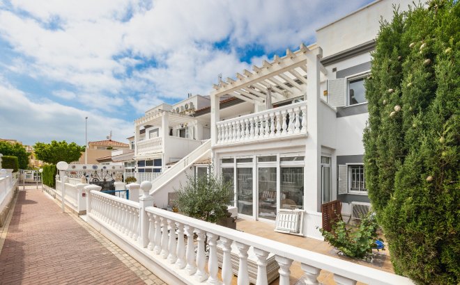 Revente - Appartement -
Orihuela Costa - Costa Blanca