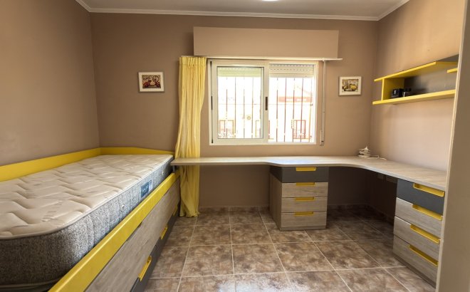 Resale - Town House -
La Zenia - Costa Blanca