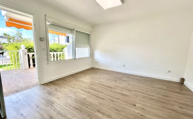 Herverkoop - Appartement -
Villamartin - Costa Blanca