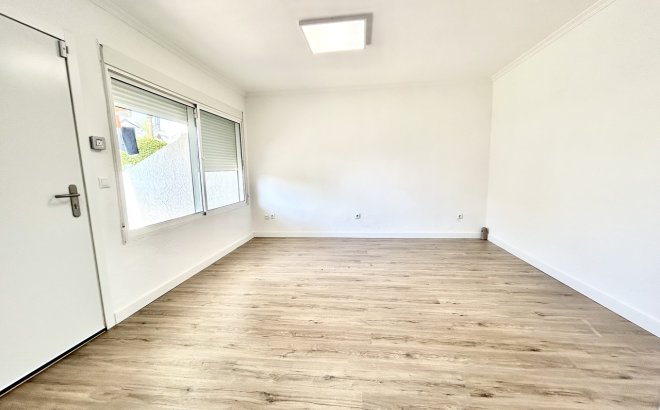 Herverkoop - Appartement -
Villamartin - Costa Blanca
