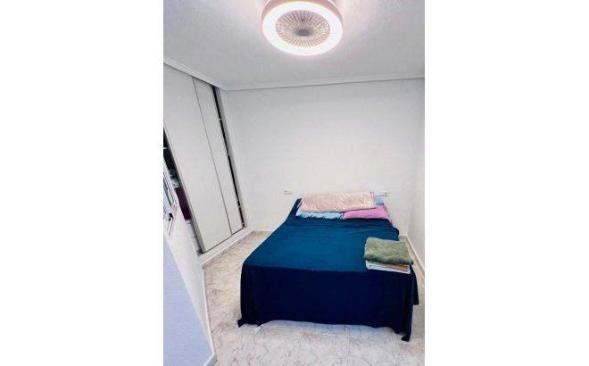 Revente - Appartement -
Torrevieja - Estacion De Autobuses