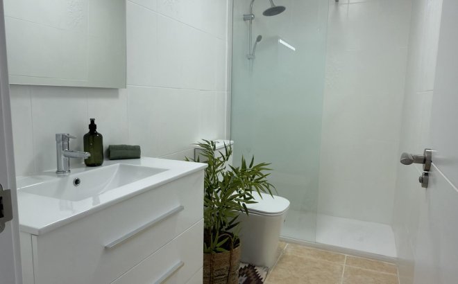 Resale - Apartment -
Torrevieja - Centro