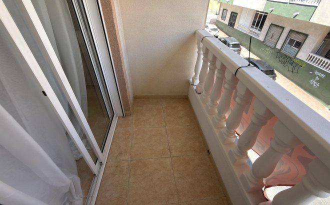 Resale - Apartment -
Torrevieja - Centro