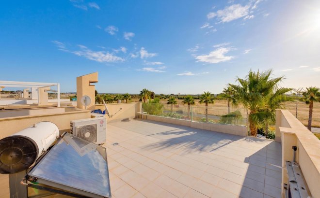 Revente - Villa -
Ciudad Quesada - Pueblo Bravo
