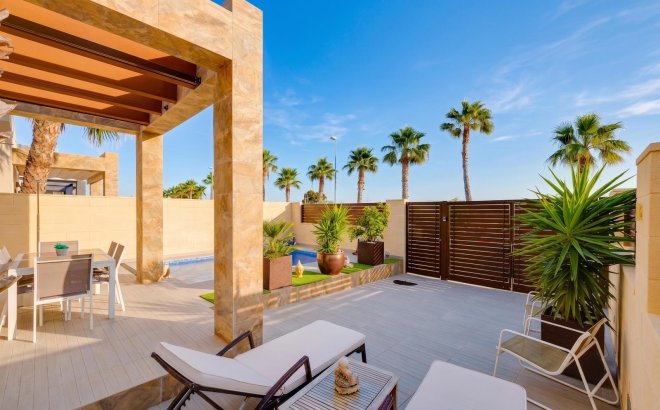 Revente - Villa -
Ciudad Quesada - Pueblo Bravo