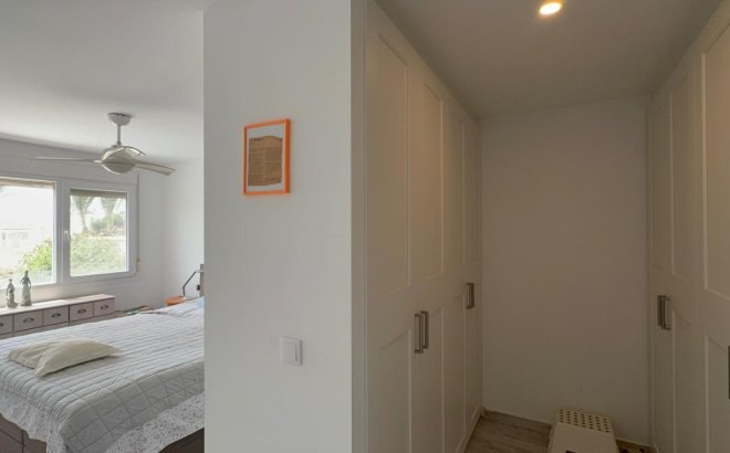 Revente - Villa -
Torrevieja - La Siesta - El Salado - Torreta