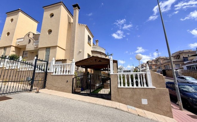 Resale - Town House -
Orihuela Costa - Costa Blanca