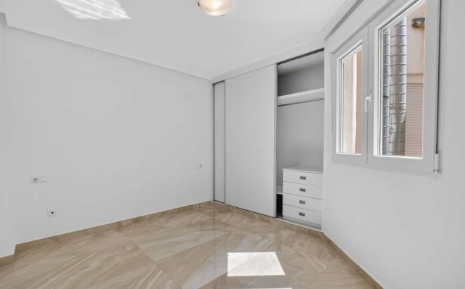 Revente - Appartement -
Torrevieja - Costa Blanca