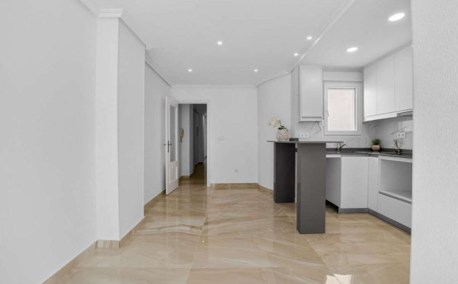 Revente - Appartement -
Torrevieja - Costa Blanca