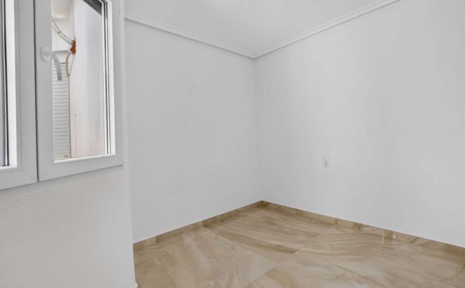 Revente - Appartement -
Torrevieja - Costa Blanca