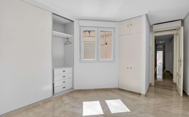 Revente - Appartement -
Torrevieja - Costa Blanca
