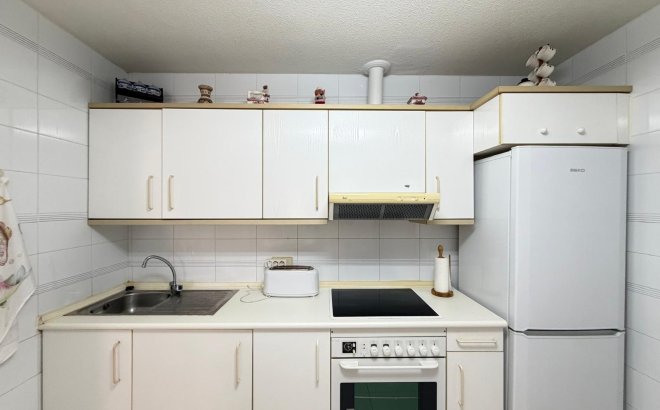 Herverkoop - Appartement -
Torrevieja - Playa del Cura