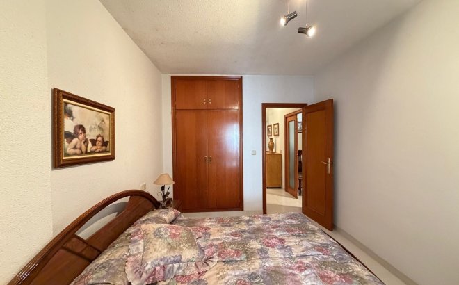 Herverkoop - Appartement -
Torrevieja - Playa del Cura