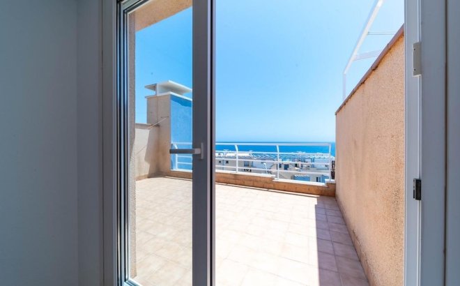 Resale - Town House -
Orihuela Costa - Costa Blanca