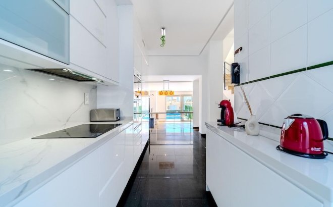 Resale - Town House -
Orihuela Costa - Costa Blanca