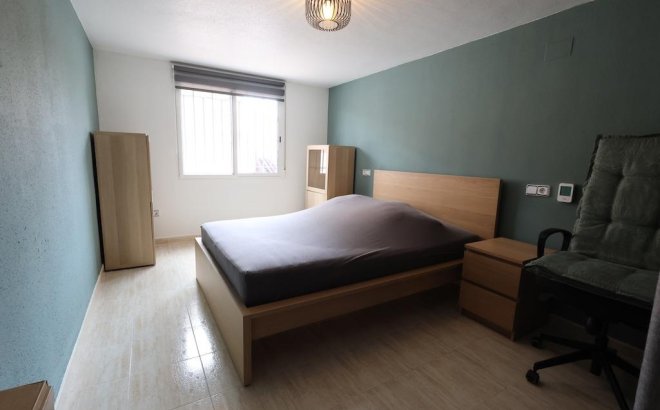 Resale - Villa -
San Miguel de Salinas - Inland