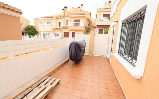 Resale - Villa -
San Miguel de Salinas - Inland