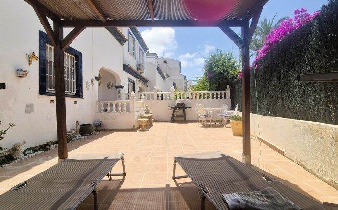 Herverkoop - Town House -
Los Dolses - Inland