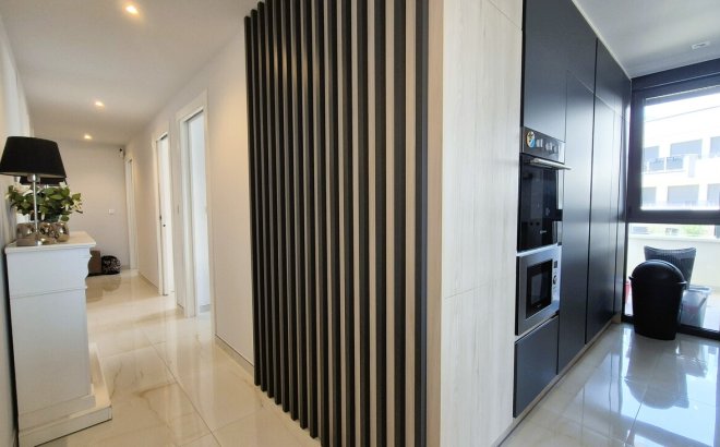 Herverkoop - Appartement -
Playa Flamenca - Costa Blanca