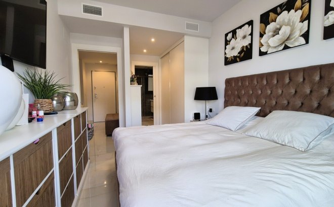 Herverkoop - Appartement -
Playa Flamenca - Costa Blanca