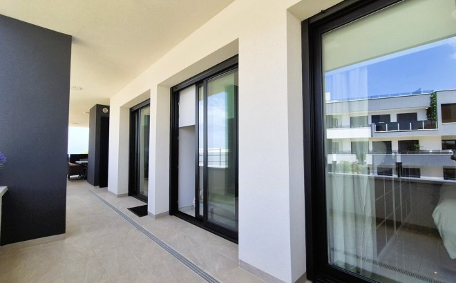 Herverkoop - Appartement -
Playa Flamenca - Costa Blanca