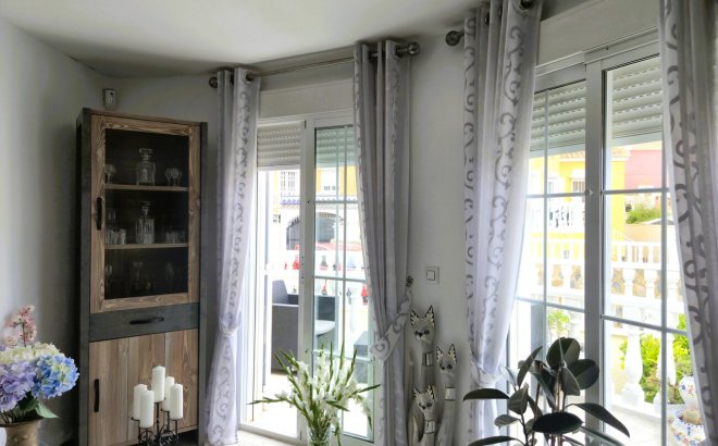 Resale - Villa -
Villamartin - Costa Blanca