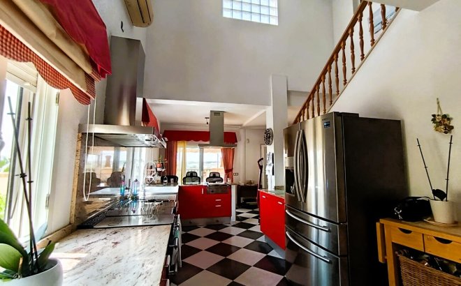 Resale - Villa -
Las Ramblas Golf - Inland