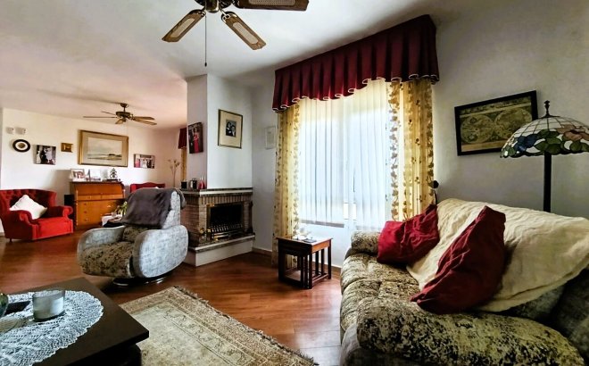Resale - Villa -
Las Ramblas Golf - Inland
