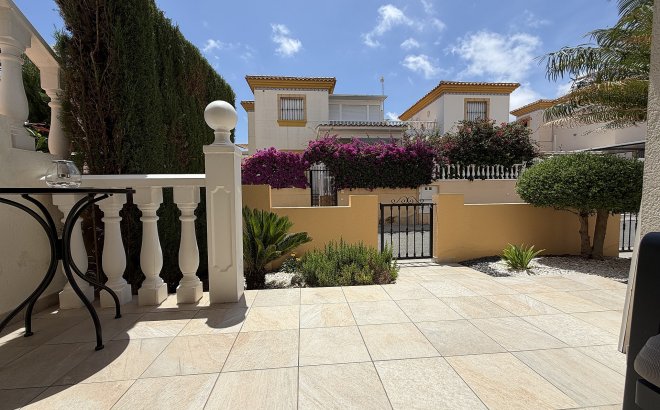 Herverkoop - Appartement -
Orihuela Costa - Costa Blanca