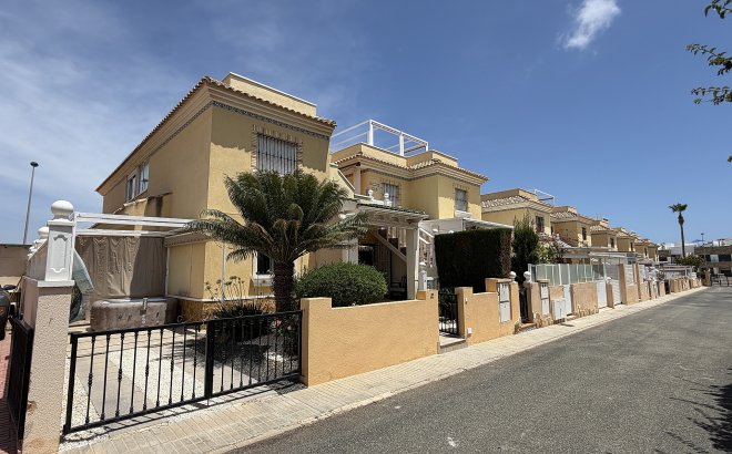 Herverkoop - Appartement -
Orihuela Costa - Costa Blanca