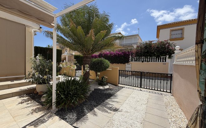 Herverkoop - Appartement -
Orihuela Costa - Costa Blanca