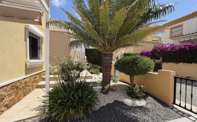 Herverkoop - Appartement -
Orihuela Costa - Costa Blanca