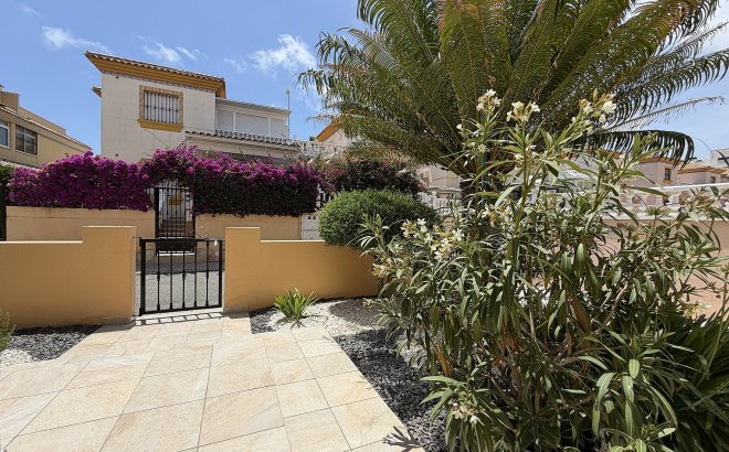 Herverkoop - Appartement -
Orihuela Costa - Costa Blanca