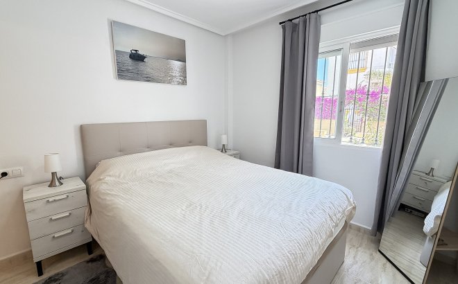 Herverkoop - Appartement -
Orihuela Costa - Costa Blanca
