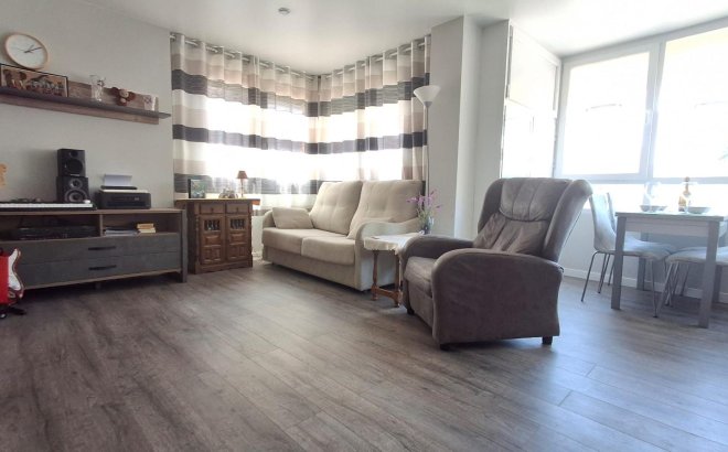 Resale - Apartment -
Torrevieja - Centro