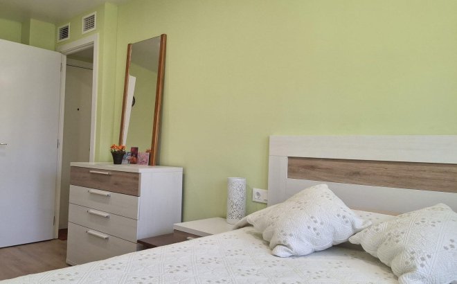 Resale - Apartment -
Torrevieja - Centro