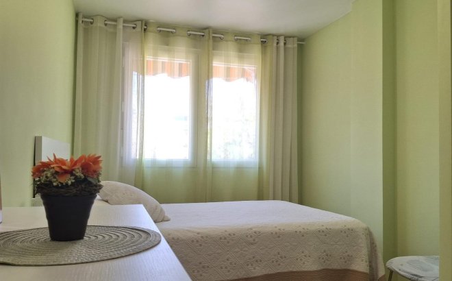 Resale - Apartment -
Torrevieja - Centro